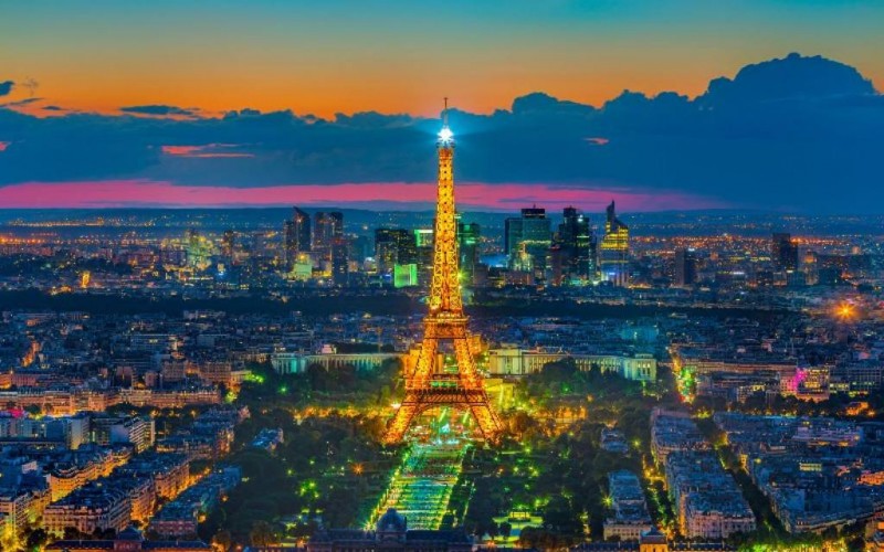 Paris: o destino ideal para o Dia dos Namorados!